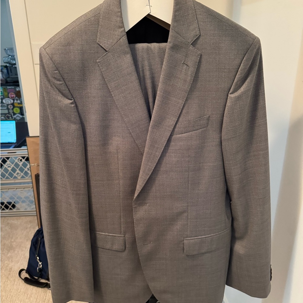 Hugo Boss Grey Suit 40L